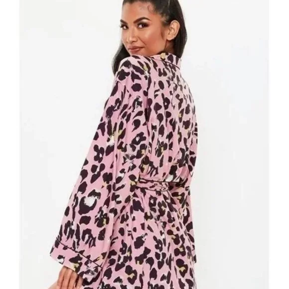 Leopard Print Robe - Picture 2 of 3